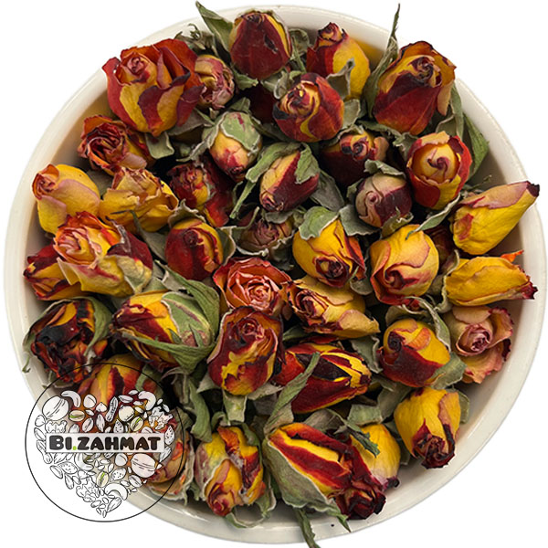 غنچه رز لب ماتیکی